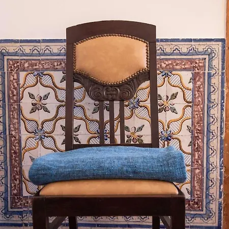 Charming Xix Century Flat-lisbon Historical Center アパート