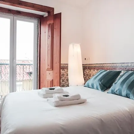 Charming Xix Century Flat-lisbon Historical Center アパート