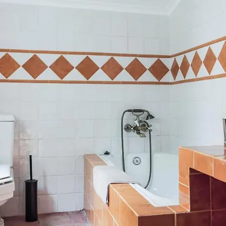アパート Charming Xix Century Flat-lisbon Historical Center