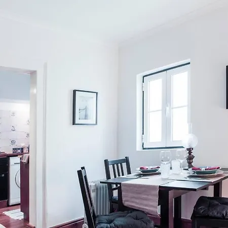 Charming Xix Century Flat-lisbon Historical Center *