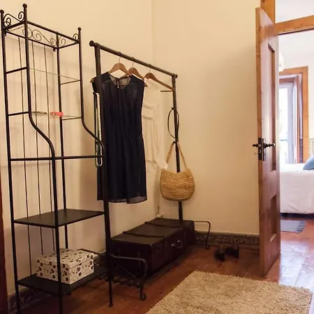 Charming Xix Century Flat-lisbon Historical Center アパート
