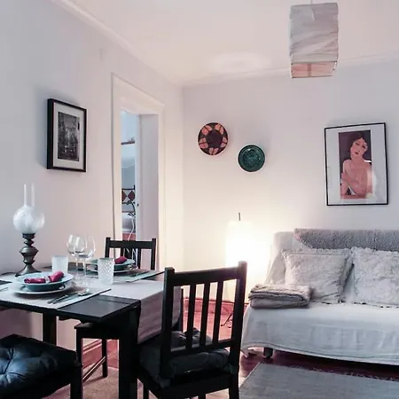 Charming Xix Century Flat-lisbon Historical Center アパート